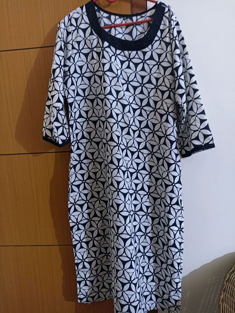 Black And White Kurta For Daily Use