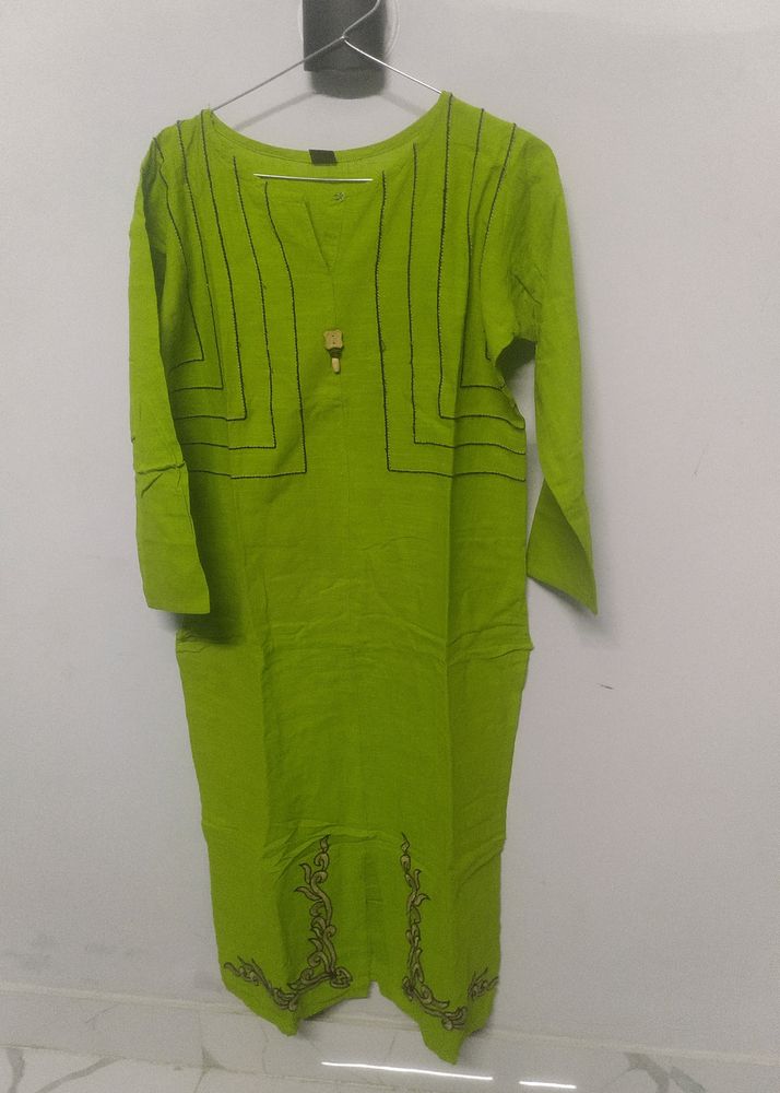 Green Kurti