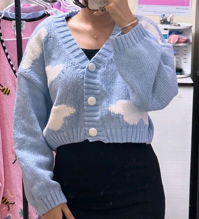 Urbanic Cardigan 💙