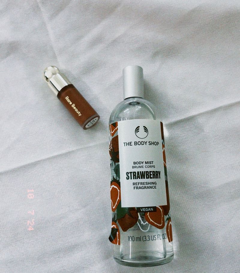 Strawberry Body Mist 🍓🤍