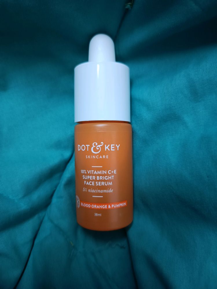 Dot & Key Vitamin C+E & Hyaluronic Acid Face Serum