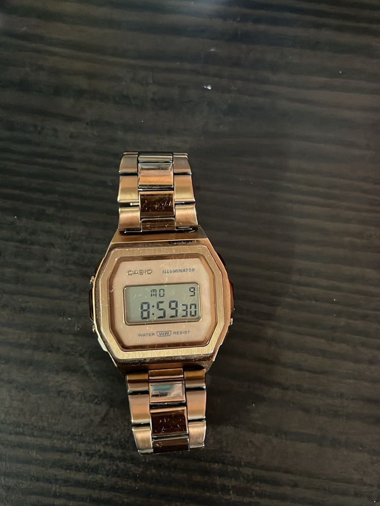 Unisex Gold Casio Watch