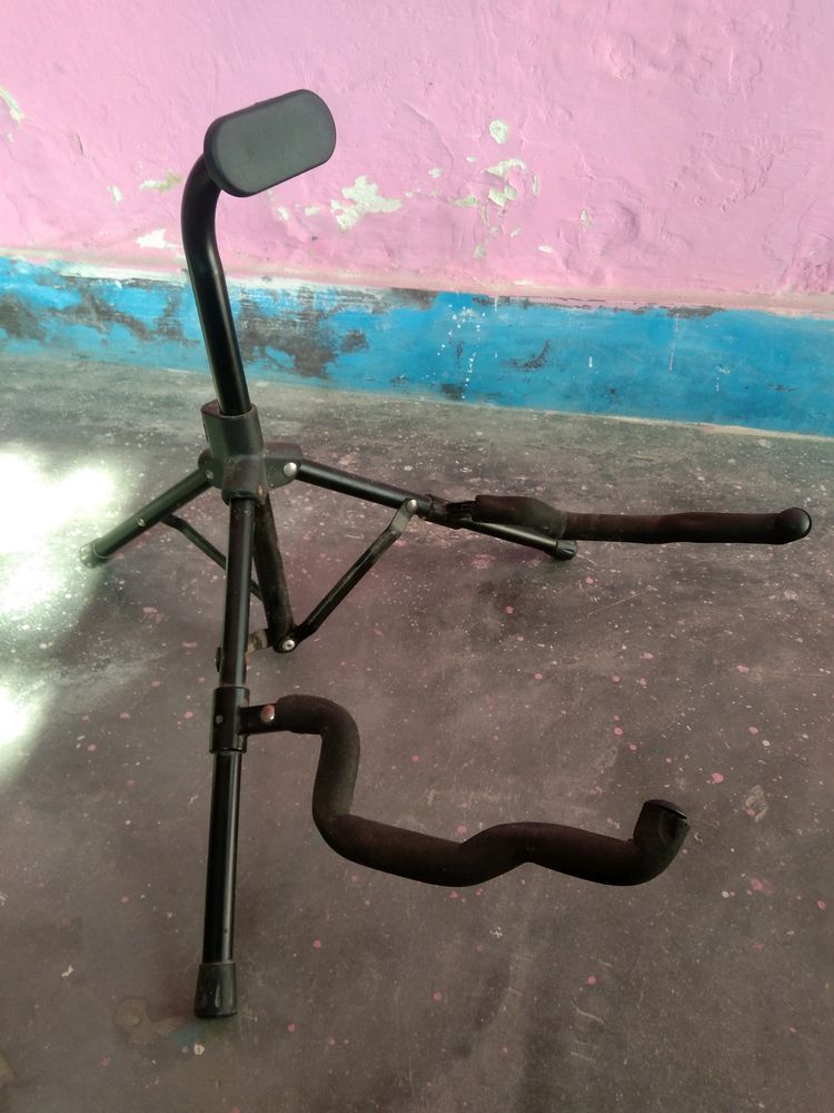 Foldable Guitar Stand