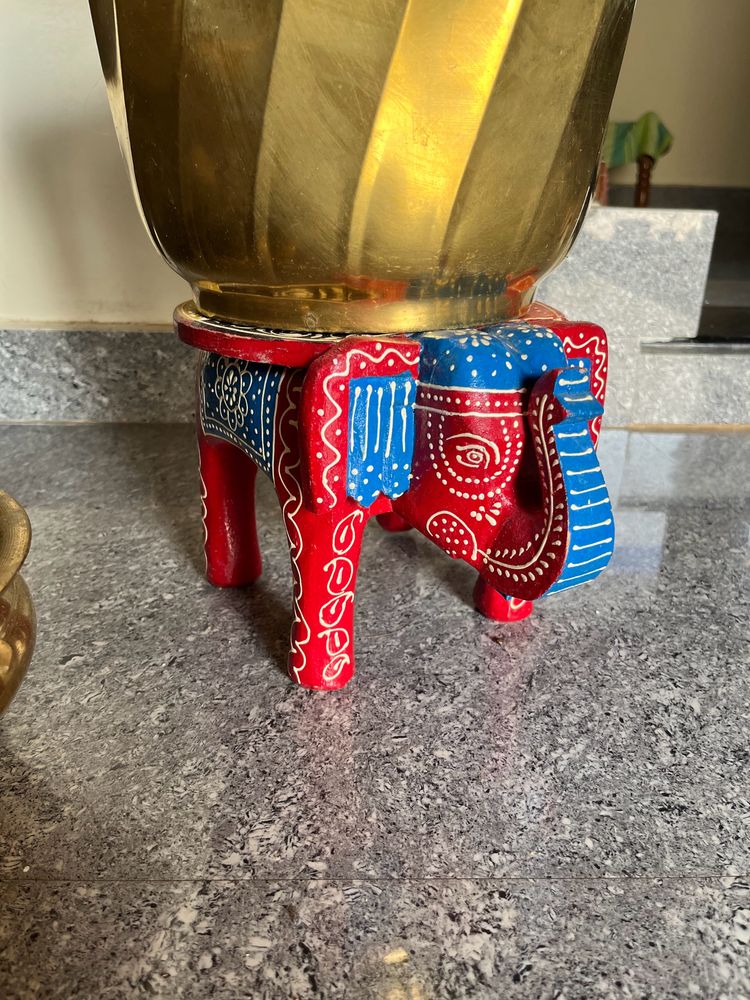 Pair Of Wooden Elephant Stand