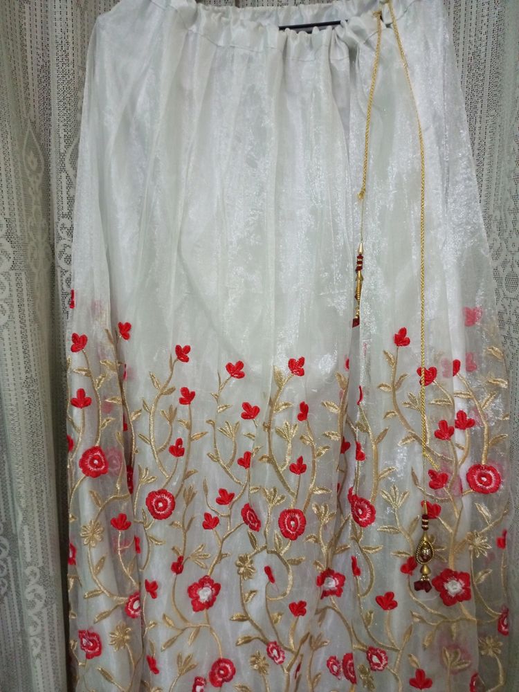 Floral White Lehanga With Dupatta