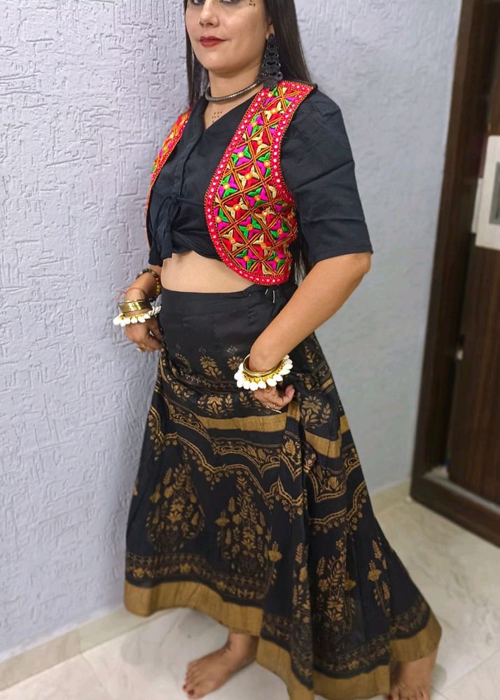 Beautiful Navratri Skirt Soft Broket Fabrik