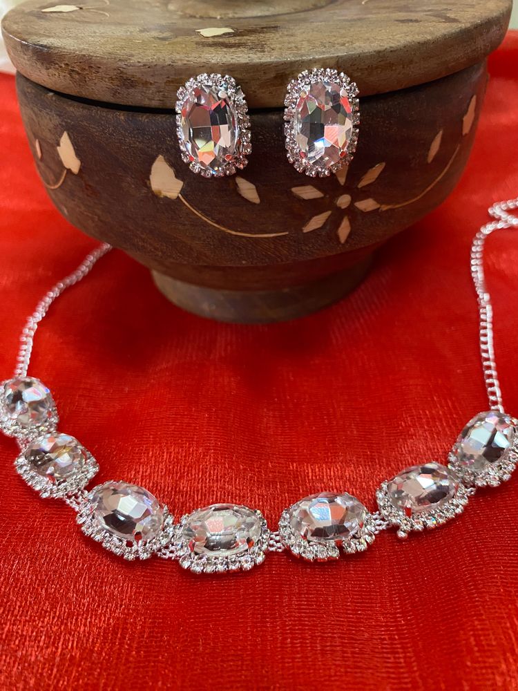 Silver Stone Necklace With Earrings