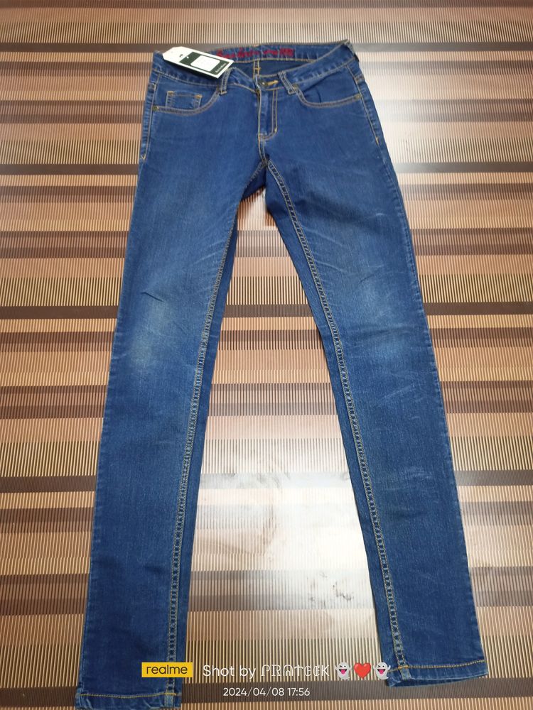 (B-87) 28 Size Slim Fit Jeans