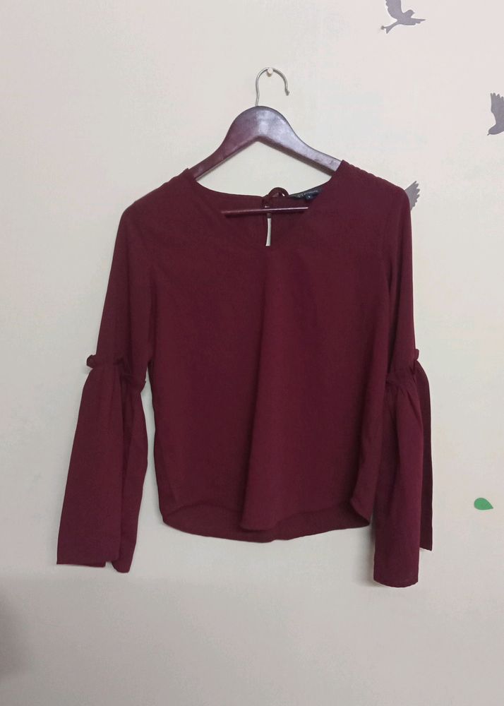 Maroon Baloon Sleeve Top (Women)