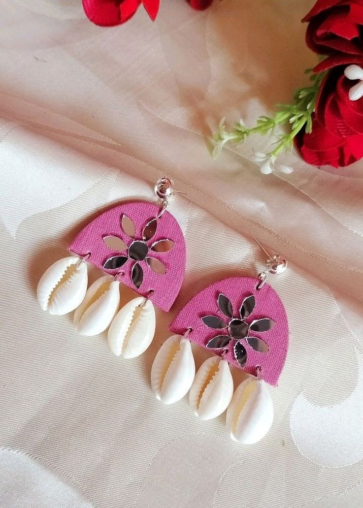 Pink Earrings 🌸