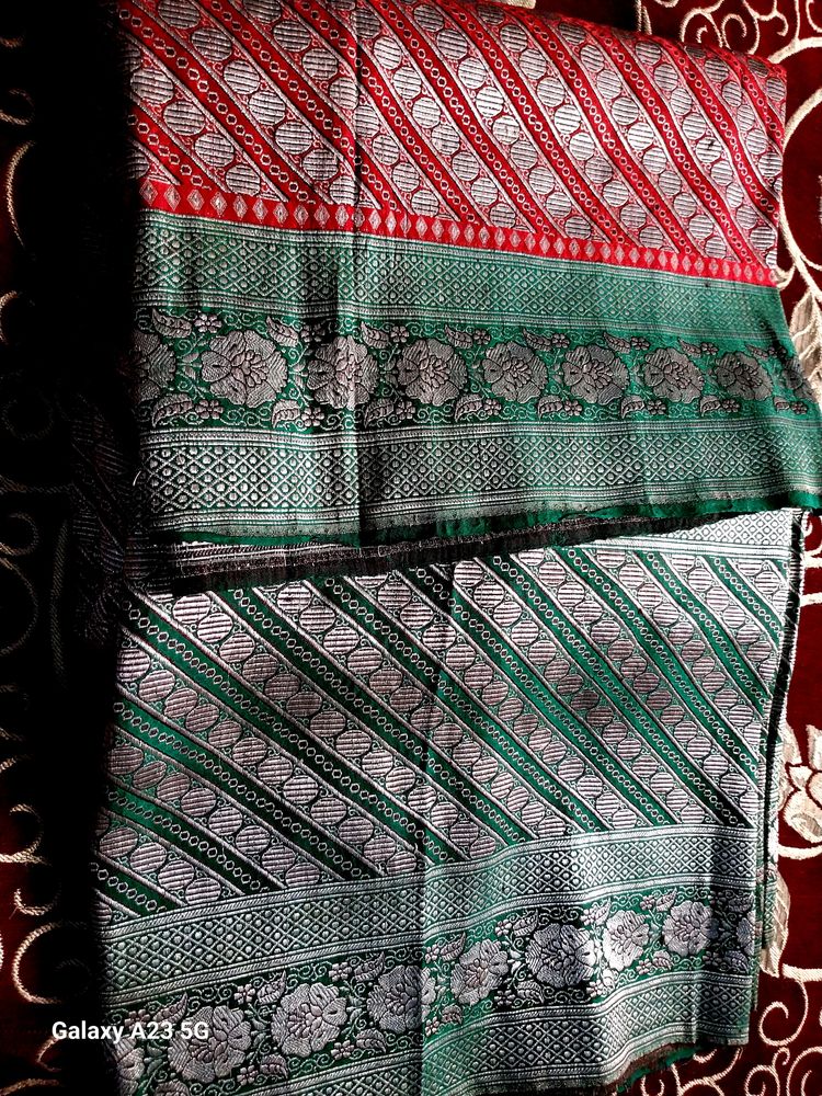 Havy Bnarsi saree