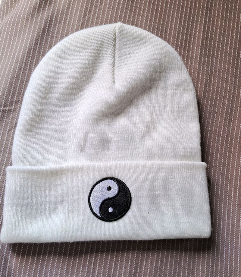 H&M Yin and Yang Beanie