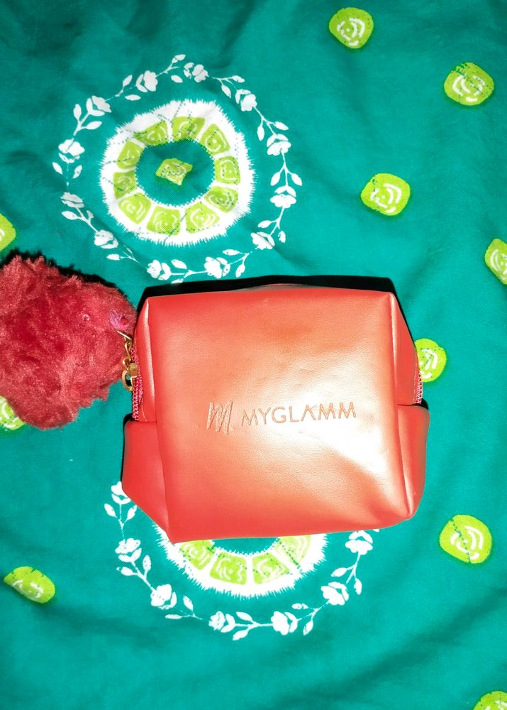 Myglamm ♥️ Red Pompom Pouch