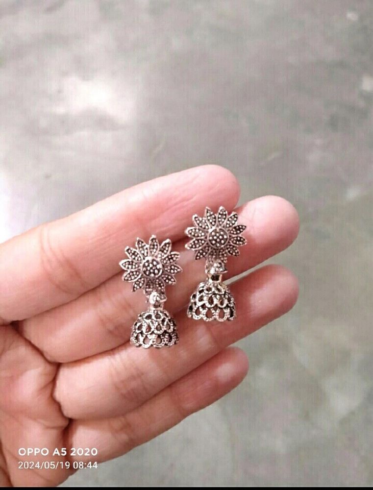 Collection Of 4 Beautiful  Small Earrings