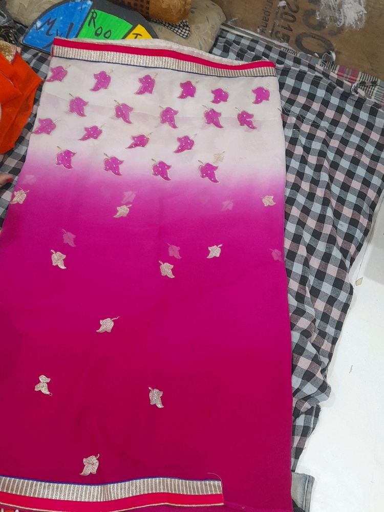 Best Sai Pink And White Leaf Pattern