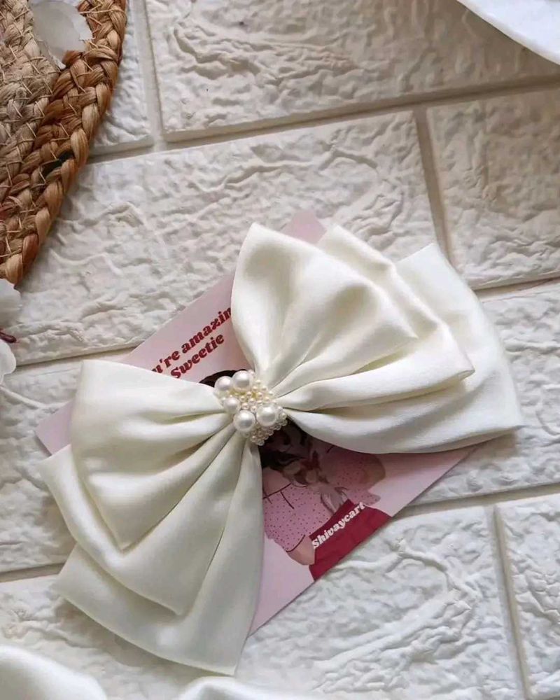 White Pearl Bow And Hair Band Combo Pack