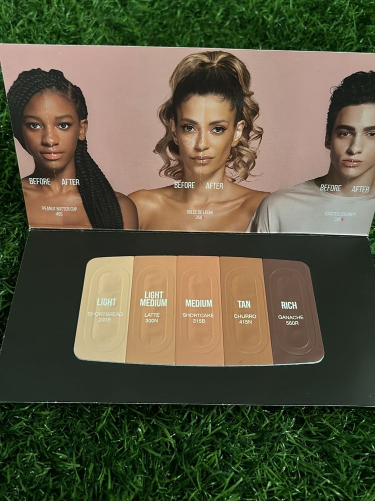 HUDA Beauty Foundation Sampling Card