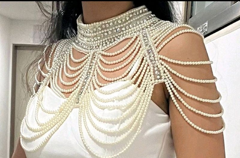 🤍 White Pearl CAPE