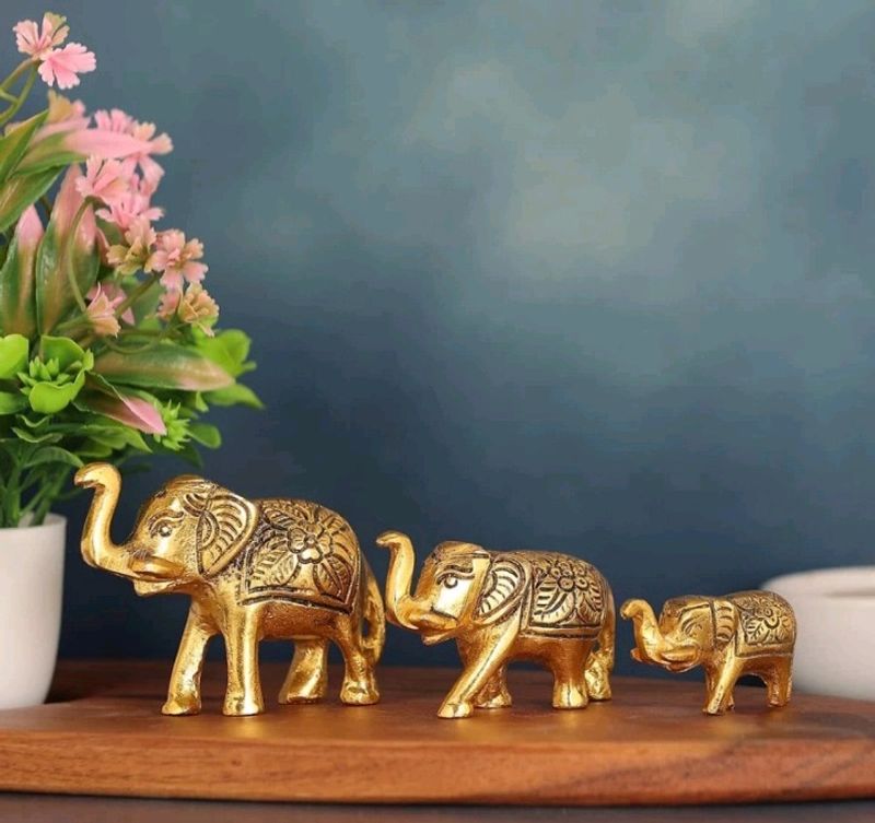 3 Metal Elephants