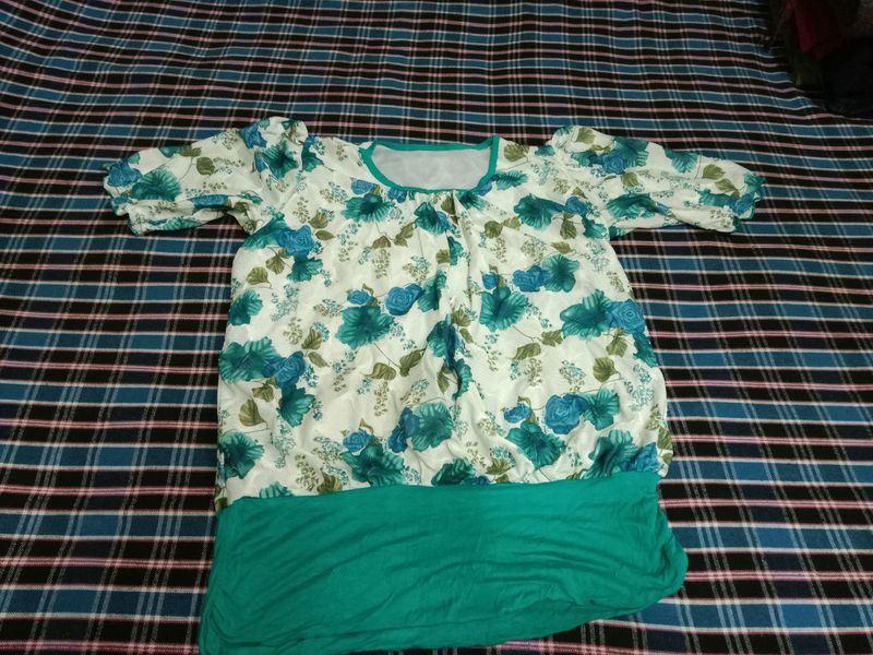 Women's Top