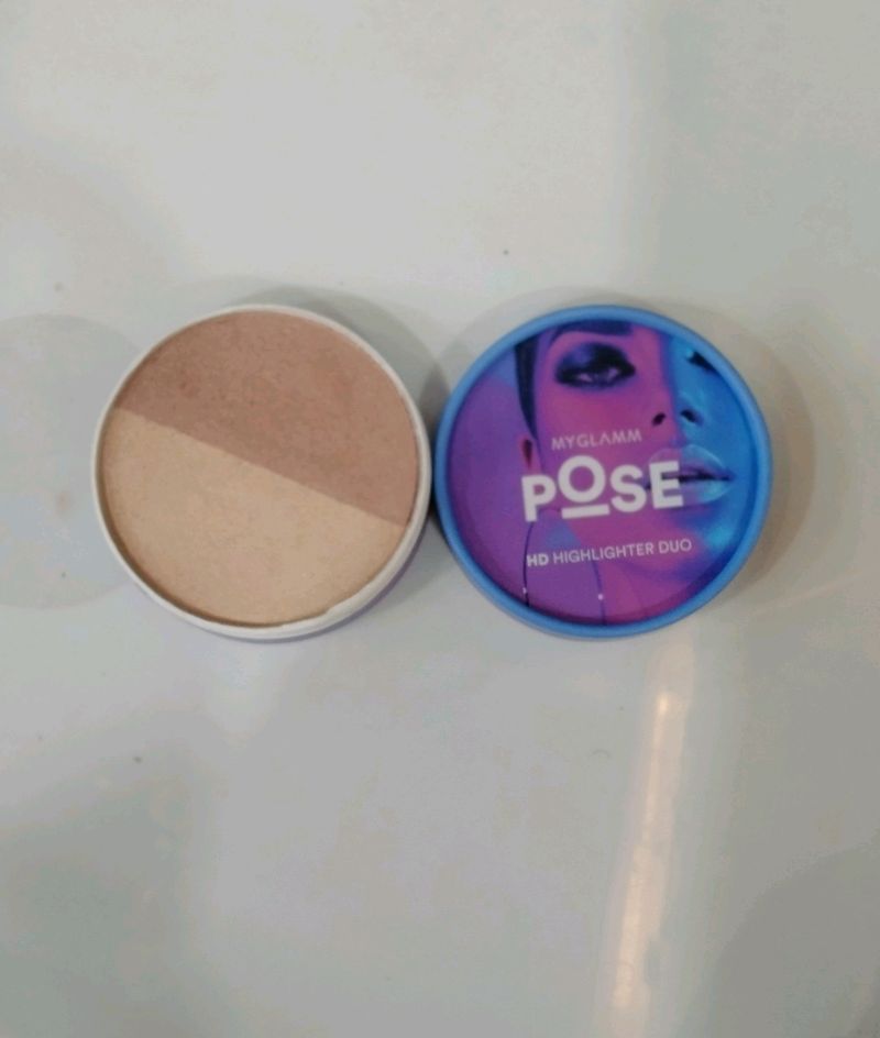 New Pose My Glamm Highlighter