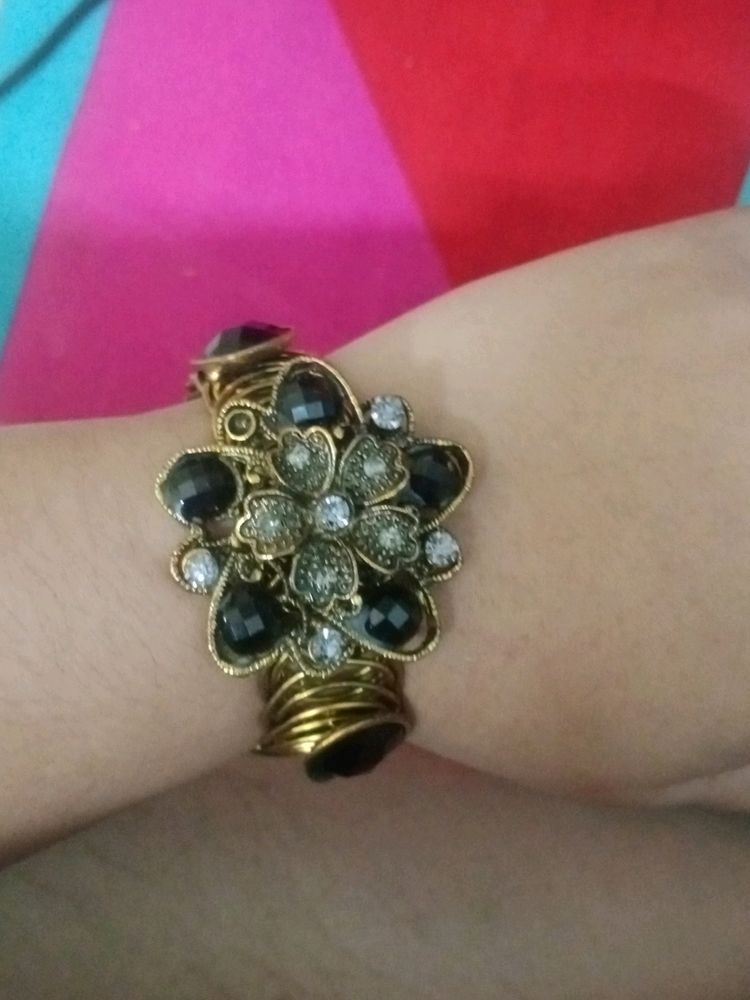 Black Beaded Bracelet