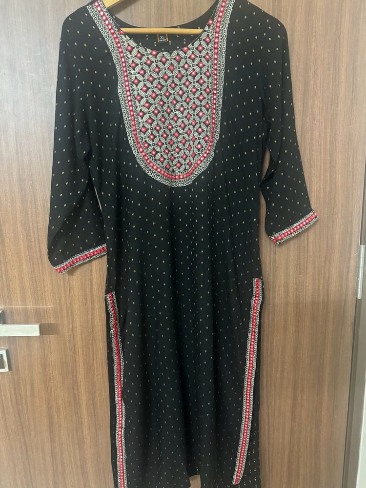 Black Mirror Work Top With Pant And Duppata