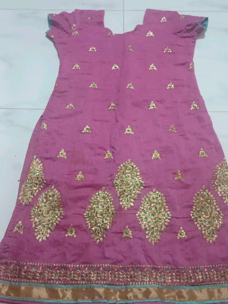 Nice Rose Stonework Kurti