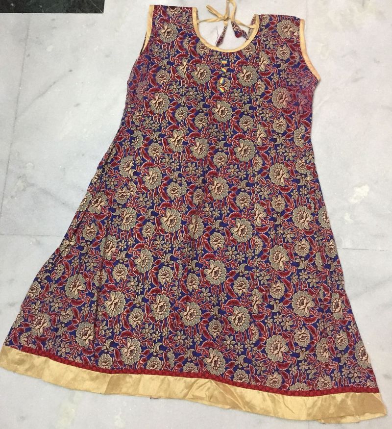 Stylish Sleeveless Cotton Kurti