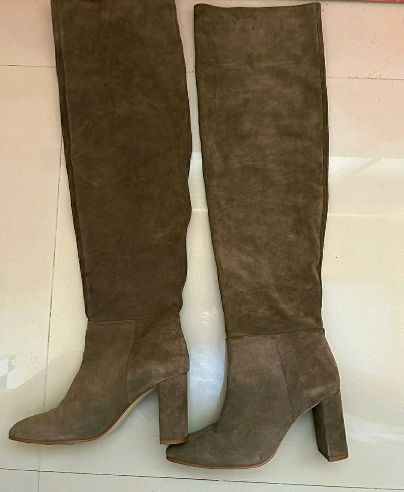 ZARA Suede Boots