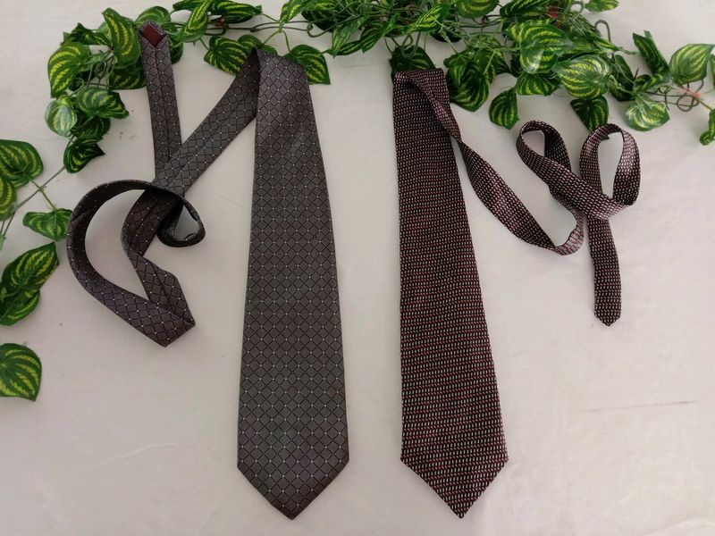 Only Red Tie Available(right One)