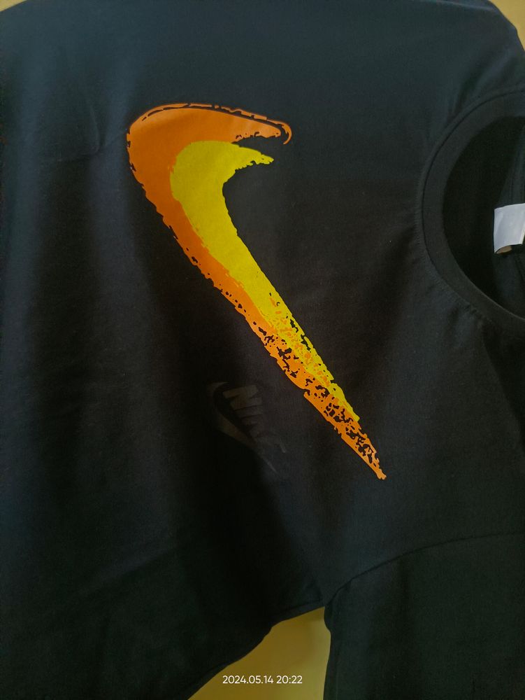 Nike Mens Tshirt