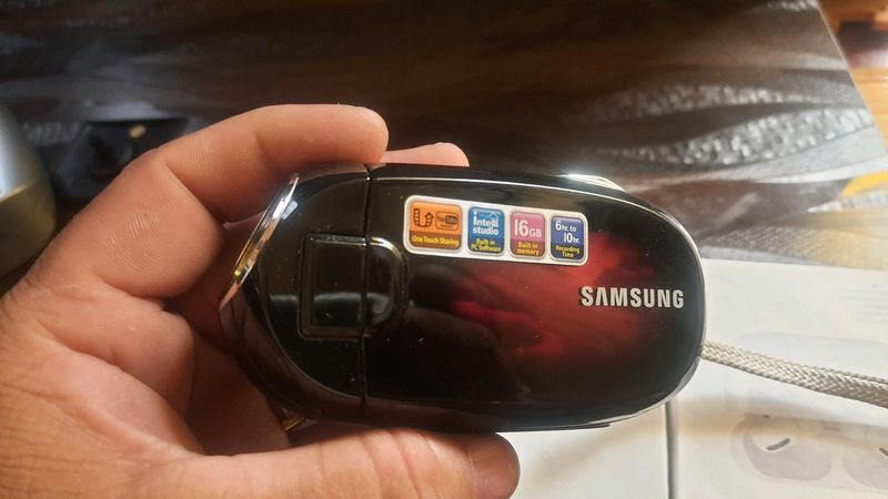 Samsung Camcorder Like New In Condition