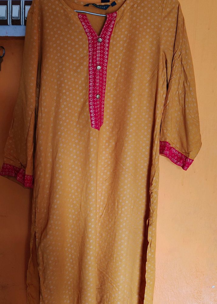 Women Beautiful Kurta