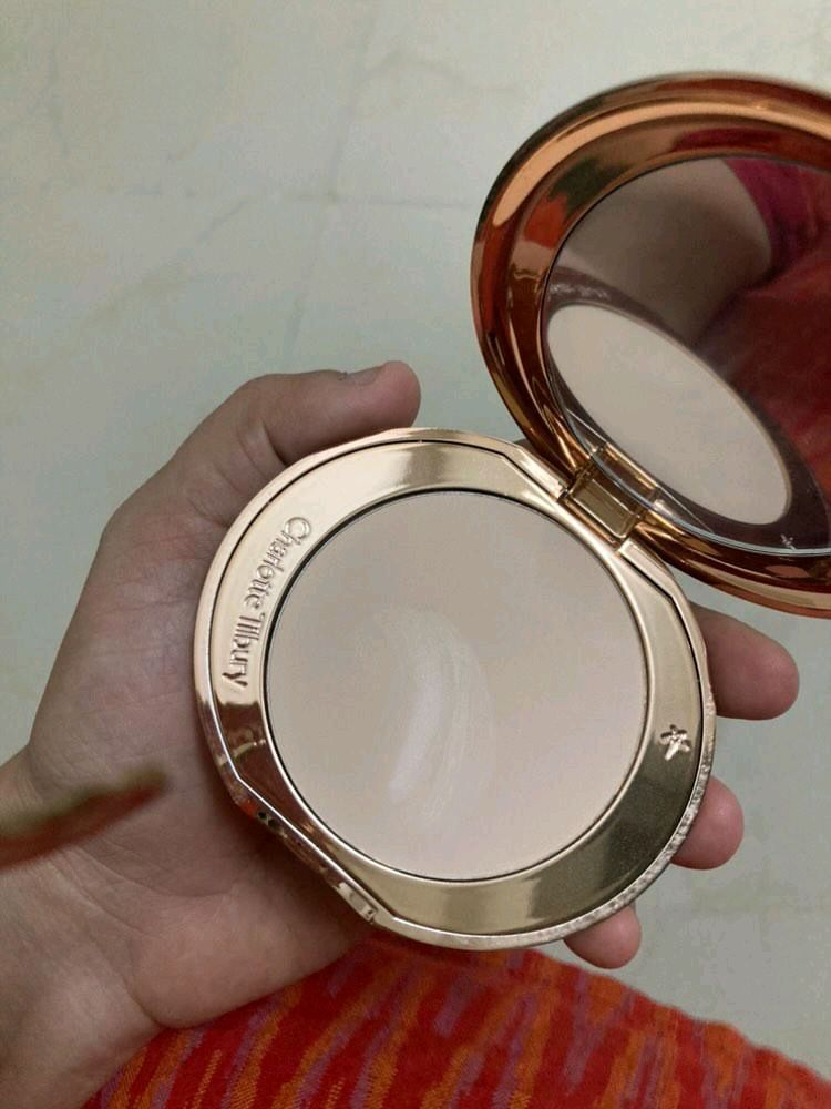 Charlotte Tilbury Fair Compact