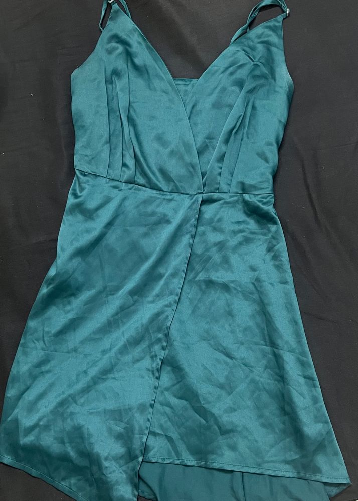 Emerald Green short dress with deep neck . {NO COI