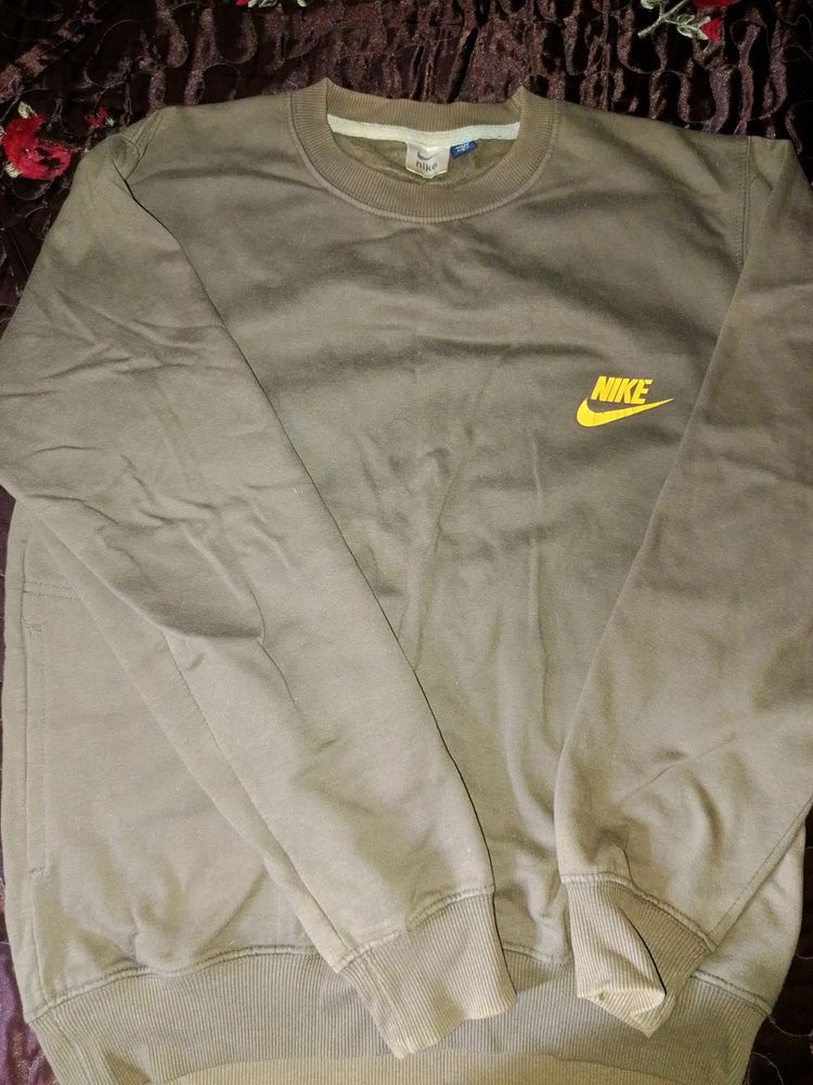 Nike Sweater