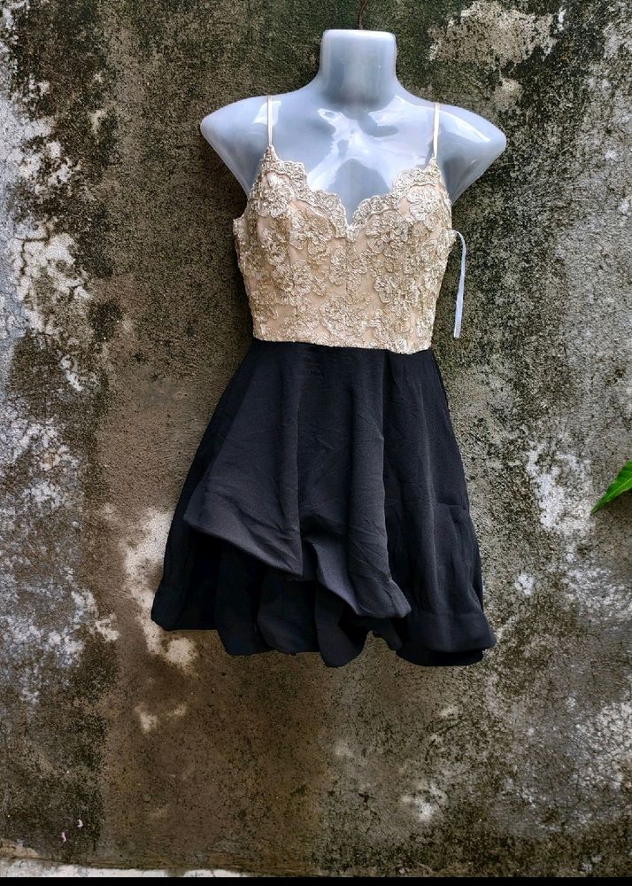 Sexy' Black and Gold Semi Formal Dress