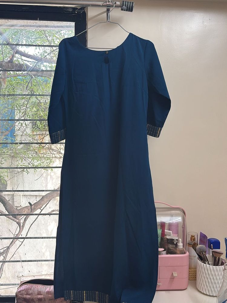 Kurta Set From AJIO