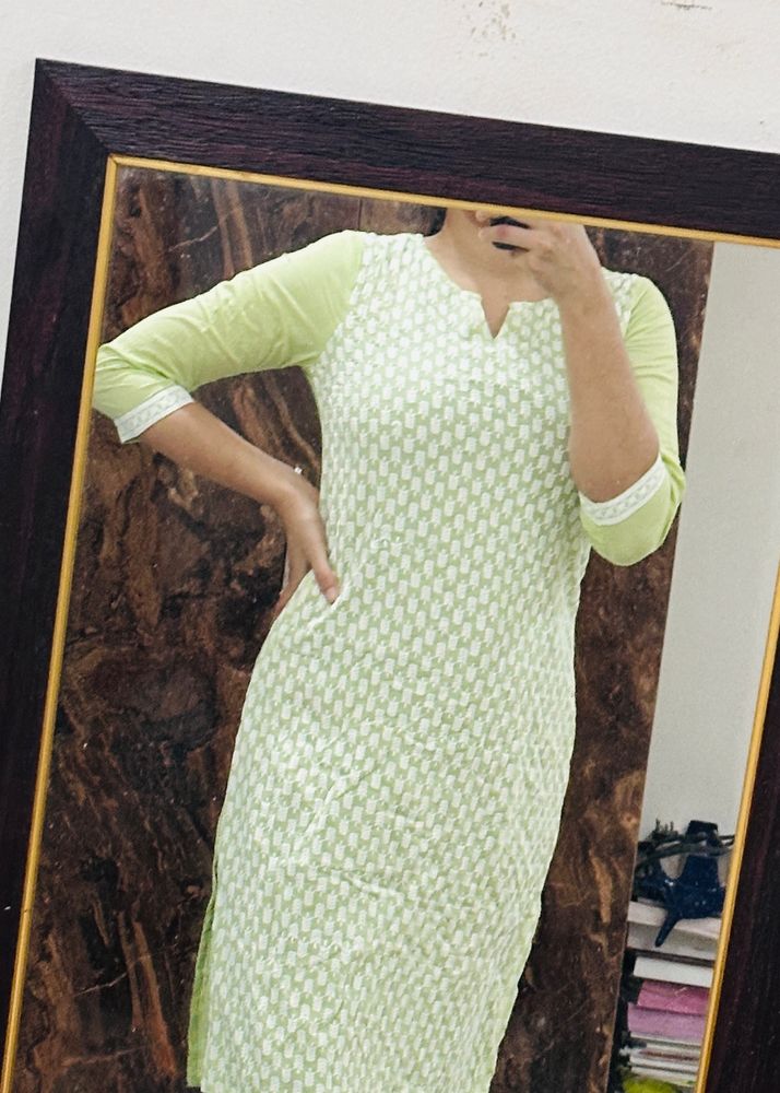 Green Embroidered Kurta