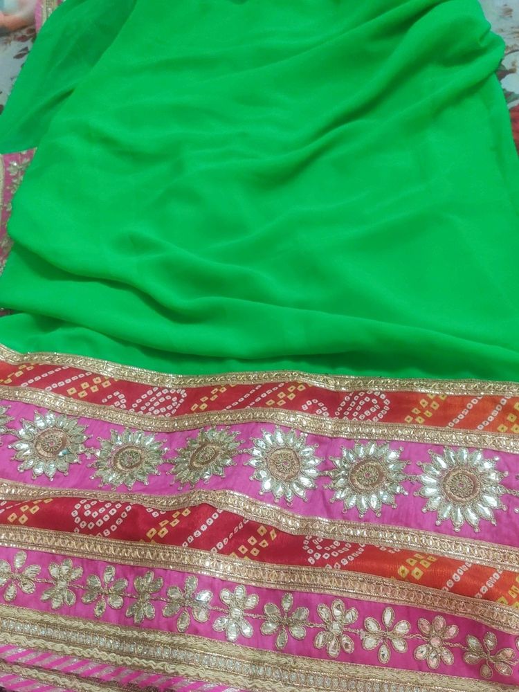 Two shaded color of bandhej saree