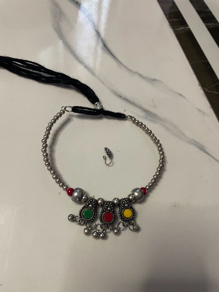 Choker With Nose Pin