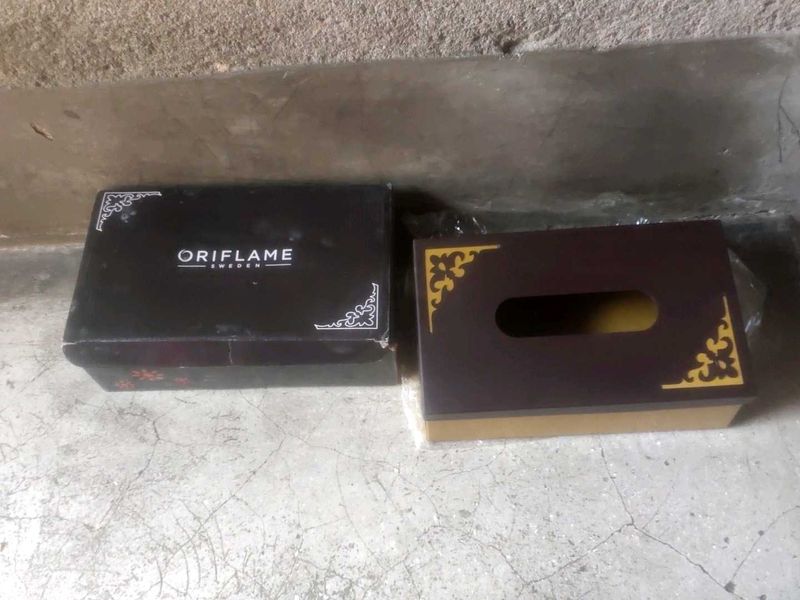 Oriflame Tissue Box