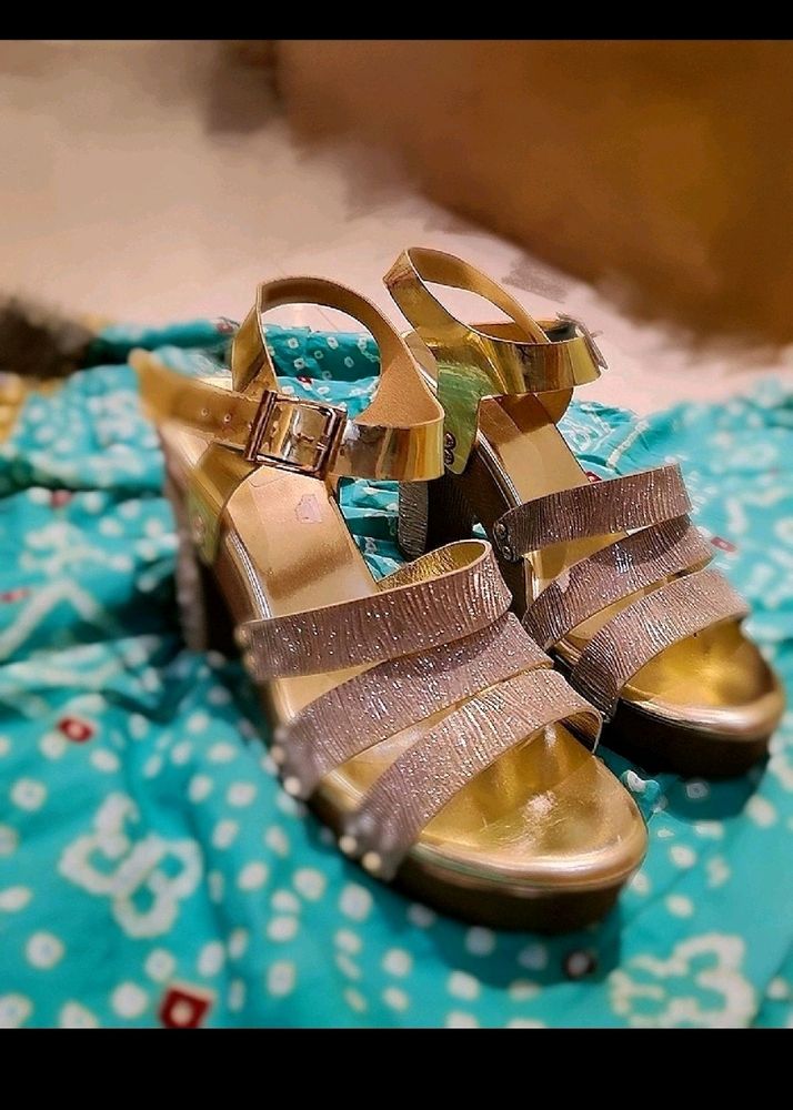 👠 Shimmer Heel Sandal