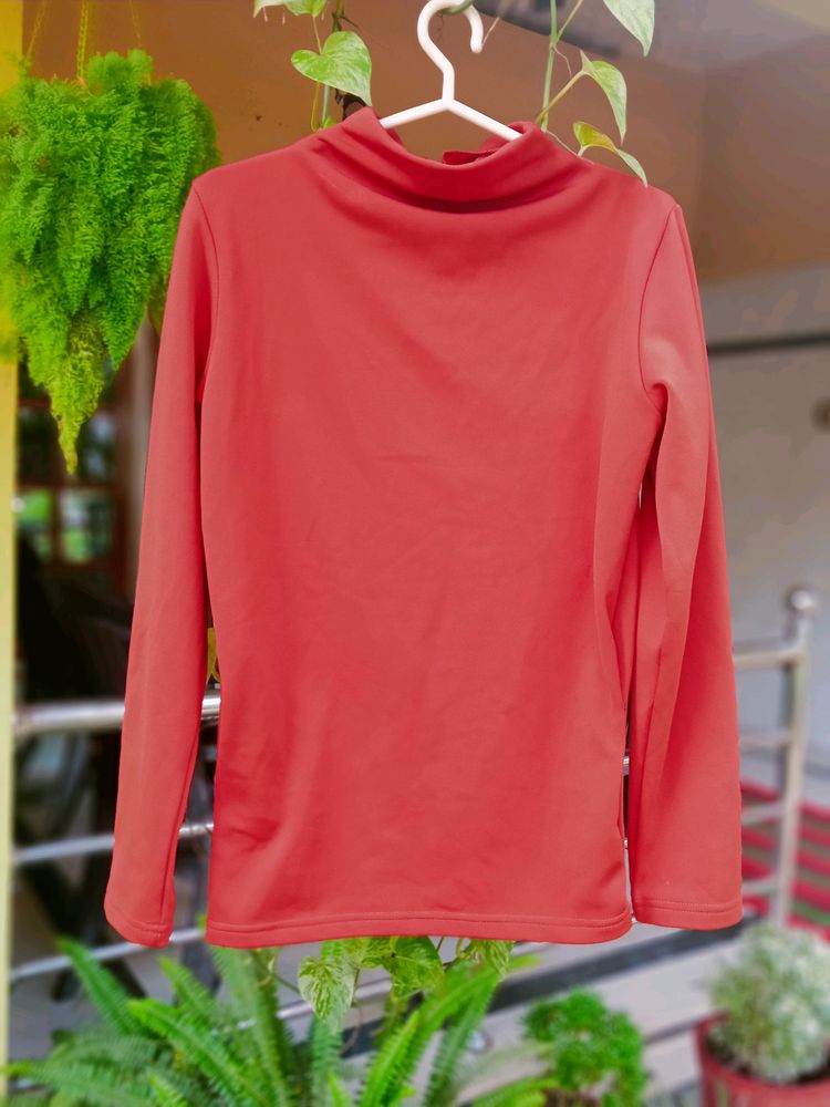 TOP With High Neck With Thermal Inside