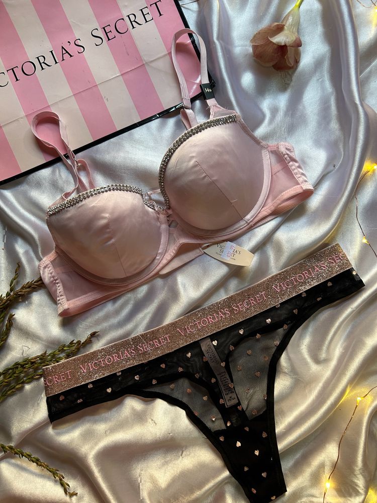 Victoria Secret Bra With Penty Set