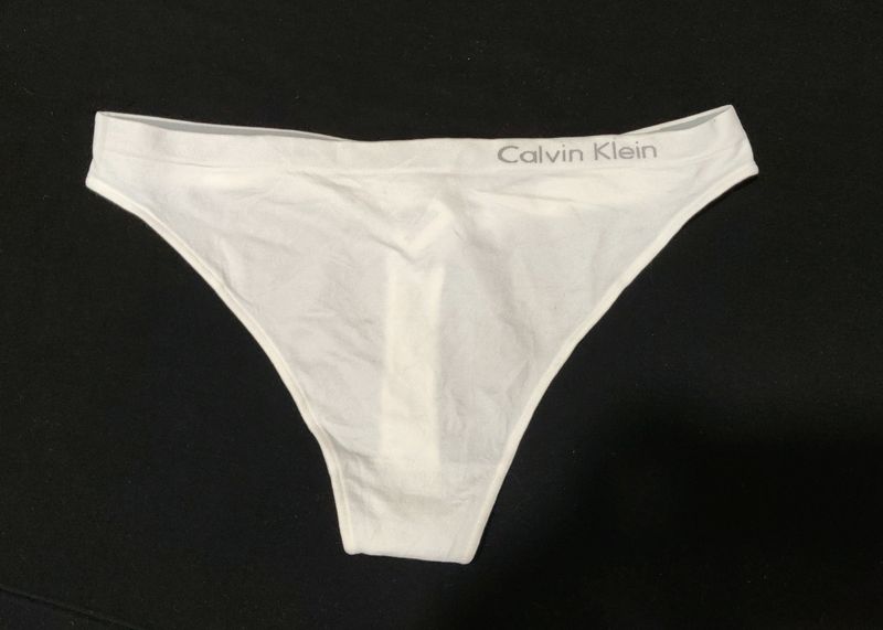 Calvin Klein Girl Thong Size/S