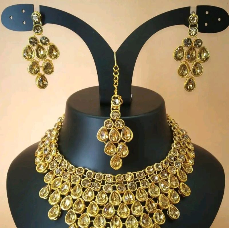 Fashionable Jewellery Set