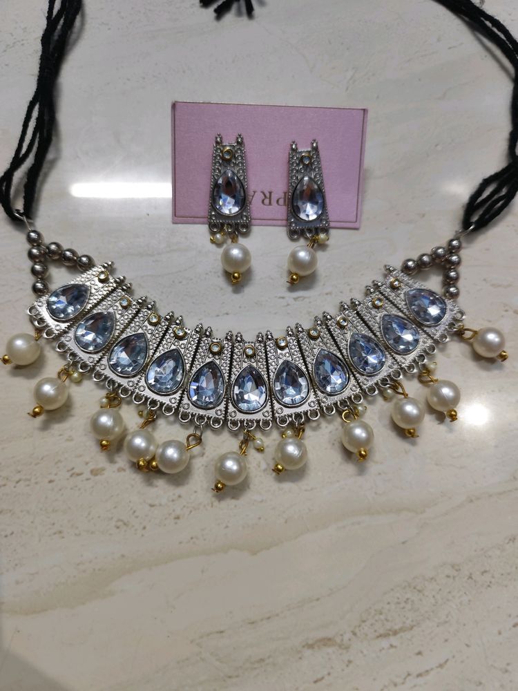 Beautiful Necklace Set With Earing..