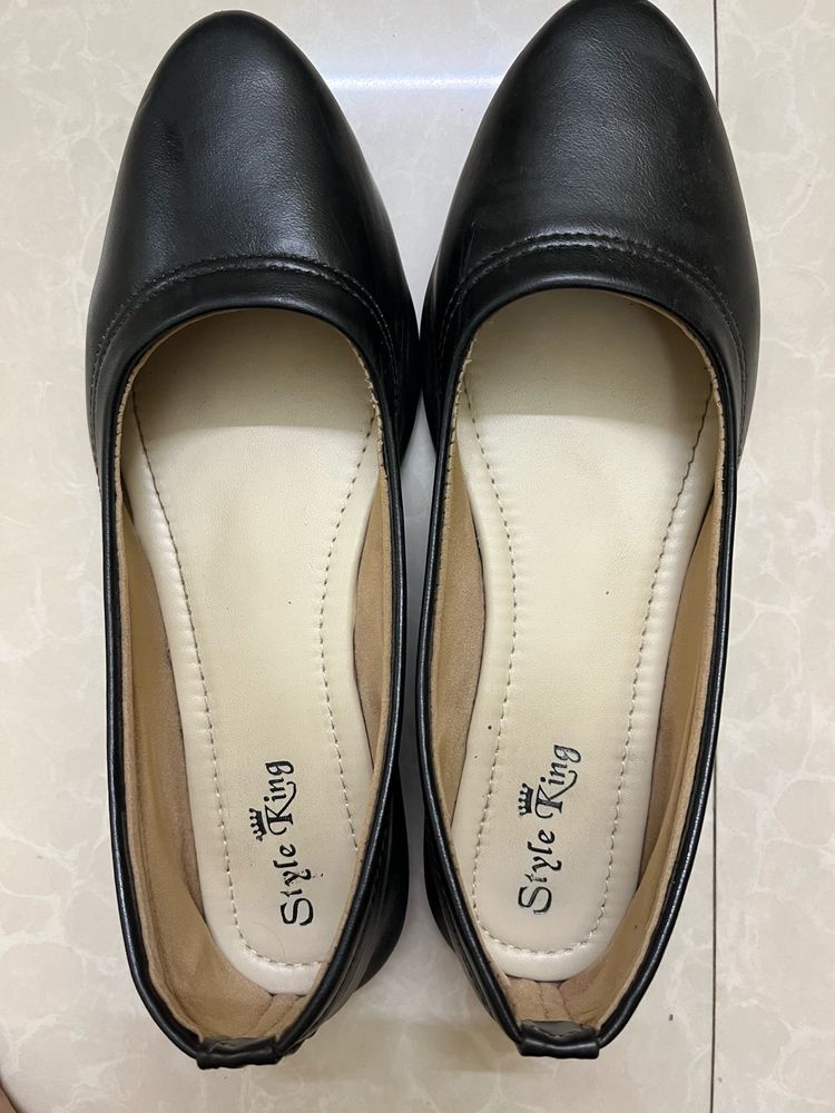 Black Formal ballerinas